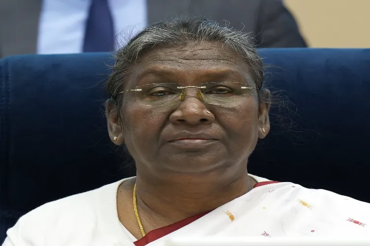 قبائلی برادریوں کی ترقی کے لیے تعلیم اہم ہے: صدر مرمو