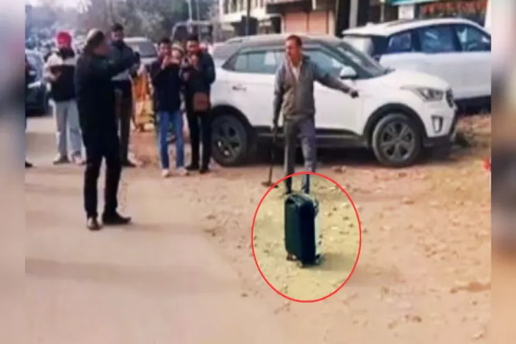 جموں: بس اسٹینڈ سے لاوارث بیگ ملنے کے بعد بم کی افواہ پھیلی