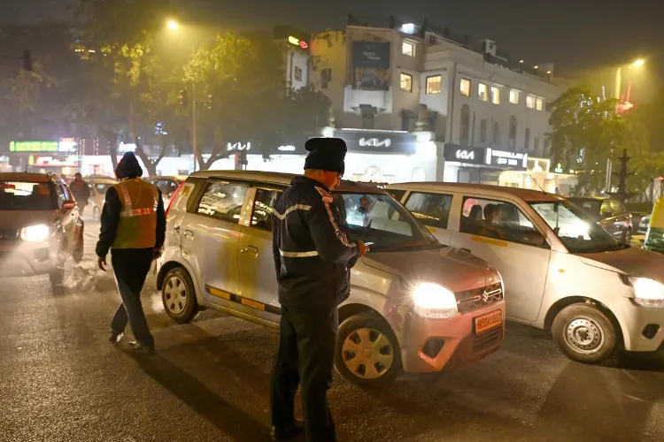 دہلی میں نئے سال کے موقع پر 868 چالان جاری