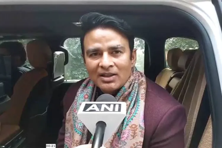 شاہ رخ خان جیسے لوگ غدار ہیں بی جے پی رہنما سنگیت سوم کا کے کے آر کے بنگلہ دیشی کھلاڑی کے انتخاب پر بیان