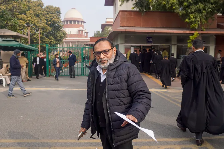 عمر خالد کے والد نے ضمانت مسترد ہونے پر کہا: میرے پاس کہنے کو کچھ نہیں