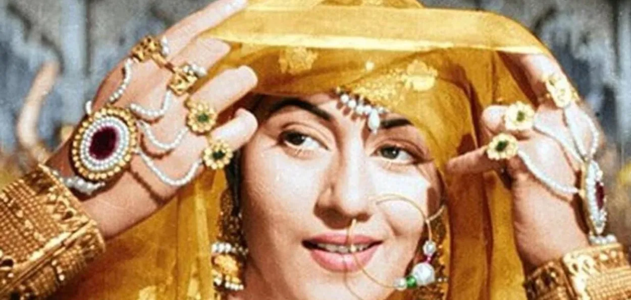  کبھی کبھی میرے دل میں خیال آتا ہے۔۔۔