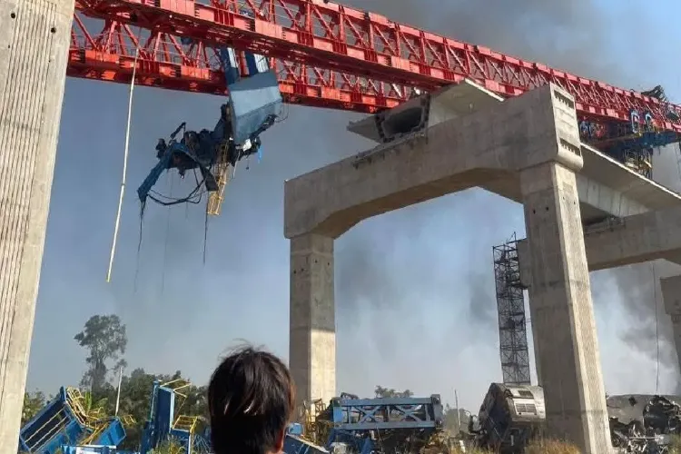 تھائی لینڈ میں بڑا ٹرین حادثہ:  22 مسافر جاں بحق، 30 زخمی