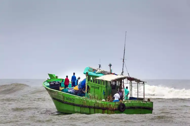 سری لنکا نے 10 ہندوستانی ماہی گیر وں کوگرفتار کیا