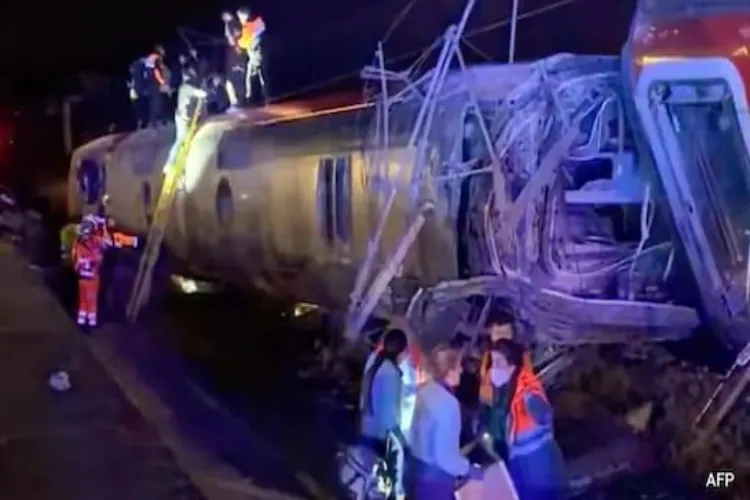 اسپین کے قرطبہ میں تیز رفتار ٹرین حادثہ، ہلاکتیں 21 تک پہنچ گئیں، ریل سروس معطل