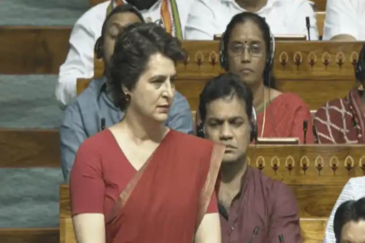 قائدِ حزبِ اختلاف کو جان بوجھ کر بولنے سے روکا جا رہا ہے:پرینکا گاندھی