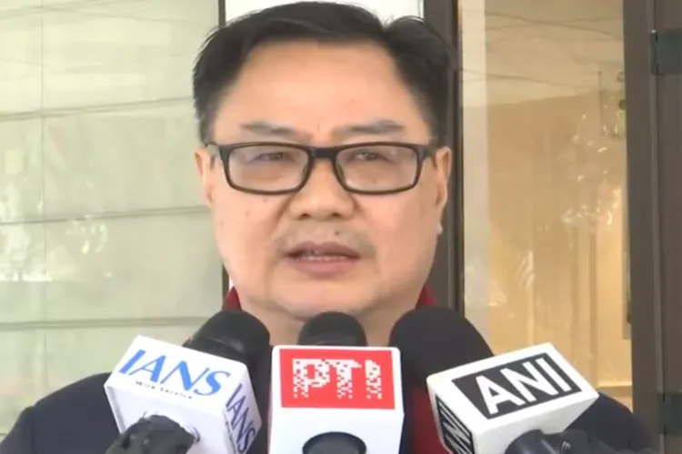 پارلیمنٹ 'غنڈہ گردی' کی جگہ نہیں ہے: کرن رجیجو