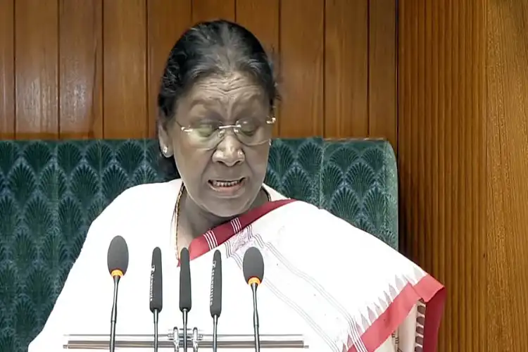 سانتھالی رسم الخط کو محفوظ کرنے اور فروغ دینے کی کوششیں ہونی چاہئیں: صدر مرمو