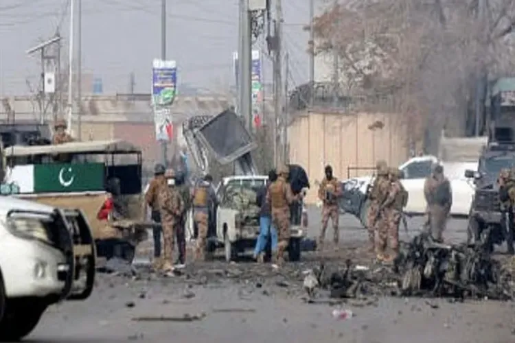 پاکستان : دہشت گرد حملہ، 11 سیکیورٹی اہلکار ہلاک