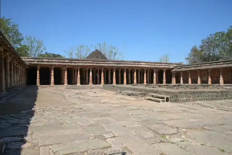 بھوجشالہ تنازعہ : ہائی کورٹ نے اندور بینچ کے سپرد کیا