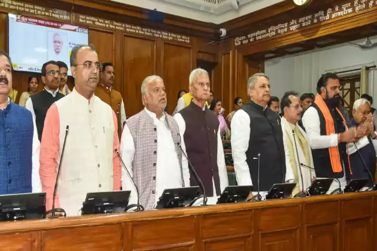 پٹنہ ہائی کورٹ کا 42 ارکان اسمبلی کو نوٹس