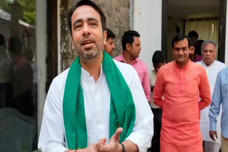 ہر ادارے کو مصنوعی ذہانت کی ٹیمیں قائم کرنی چاہئیں:جینت