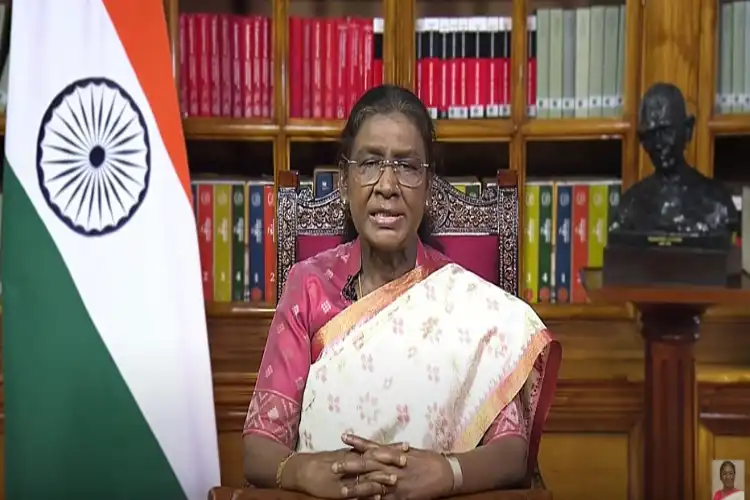 ادویاتی پودوں کی کاشت کسانوں کی معاشی حالت کو بہتر بناتی ہے:صدرجمہوریہ