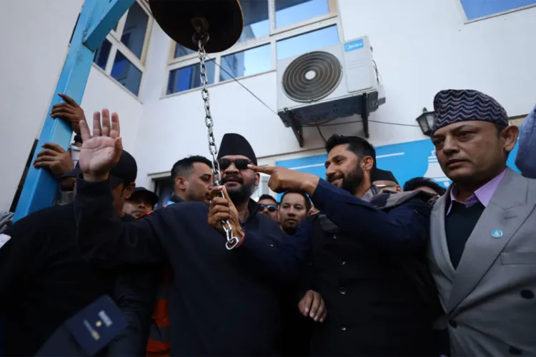 نیپال: عام انتخابات میں ہائبرڈ مہم