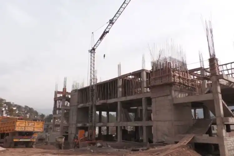 جموں و کشمیر: پونچھ میں وزیرِ اعظم کریٹیکل کیئر بلاک زیر تعمیر