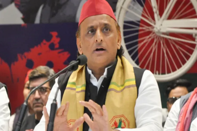 اکھلیش یادو نے این سی ای آر ٹی تنازعہ پر بی جے پی کو نشانہ بنایا