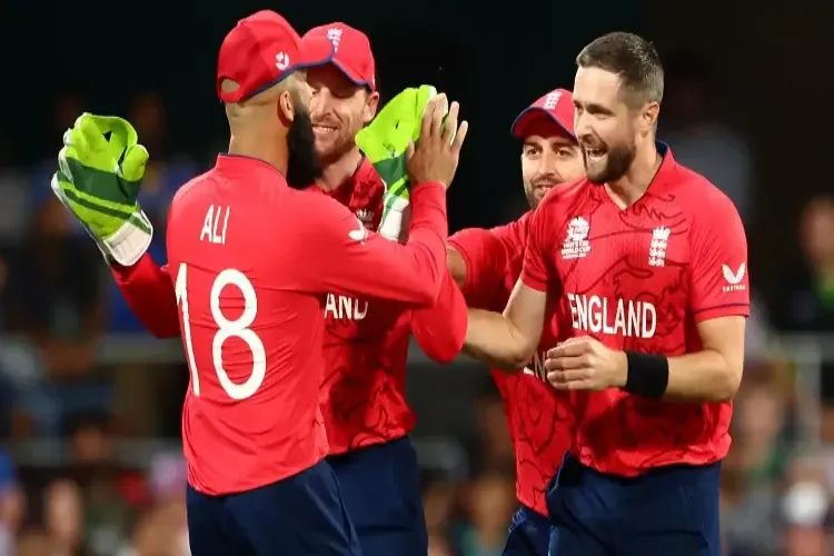 ٹی20 ورلڈ کپ: انگلینڈ نے نیوزی لینڈ کو چار وکٹوں سے شکست دیدی