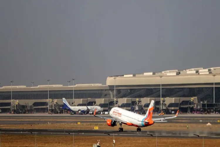 انڈین ایئرلائنس نے 300 سے زیادہ بین الاقوامی پروازیں منسوخ کیں