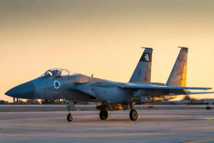 اسرائیل کا قم  پر فضائی حملہ، جبکہ مذہبی رہنما کی جانشین کے انتخاب کے لیے ملاقات 