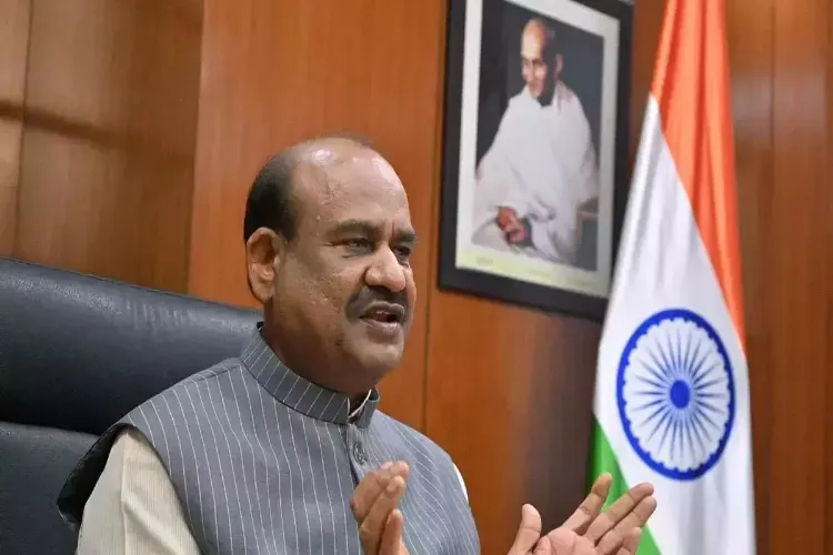 لوک سبھا کے اسپیکر کو ہٹانے کا نوٹس