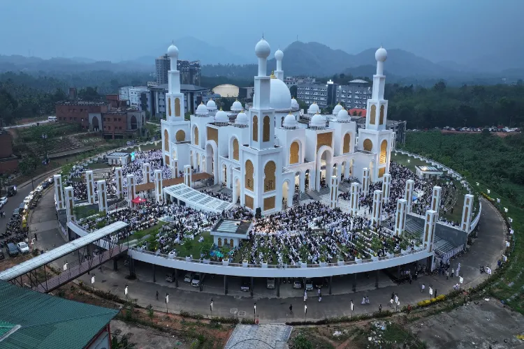  کالی کٹ : اجتماعی افطارمیں مشرقی وسطیٰ کی صورتحال پر عالمی امن وسلامتی کیلئے خصوصی دعا 