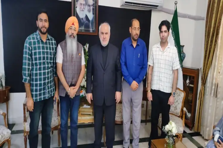 انسانیت کی بنیاد پر ایرانی سفارت خانے میں تعزیت کا اظہار