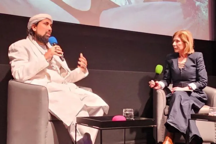 لندن :صوفی ازم محبت خدمت عاجزی اور انسانیت کے اتحاد کے اصولوں پر قائم ہے۔ سلمان چشتی 