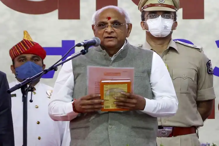 گجرات: وزیراعلیٰ کو یکساں کوڈ کی مسودہ رپورٹ پیش