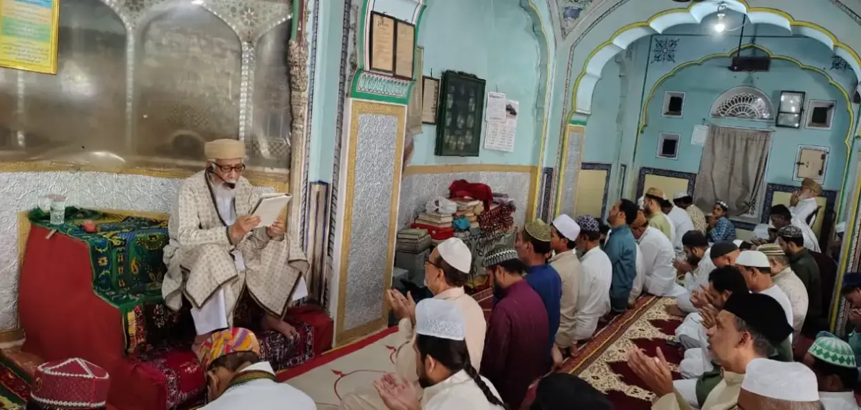 میر جی کا باغ درگاہ علم اور بھائی چارے کا مرکز ہے