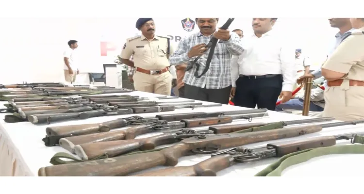 سینئر ماؤنواز لیڈر، 8 دیگر کیڈر نے خودسپردگی کی