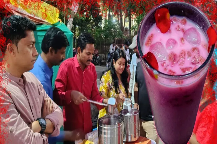 پونے : آئی ٹی پروفیشنلز نے تقسیم کیا نفرت کے خلاف محبت کا شربت