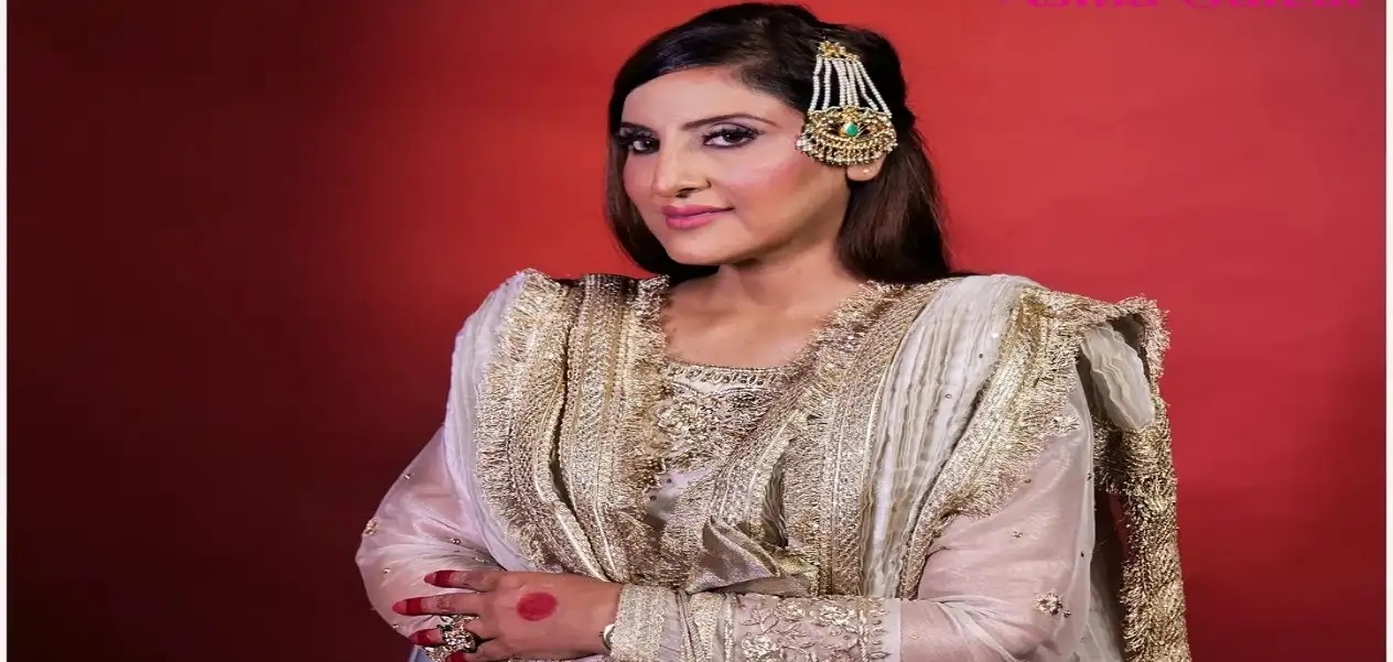 مشہور ڈیزائنر اسما گلزار کی انڈو فیوژن فیشن میں عالمی شناخت 