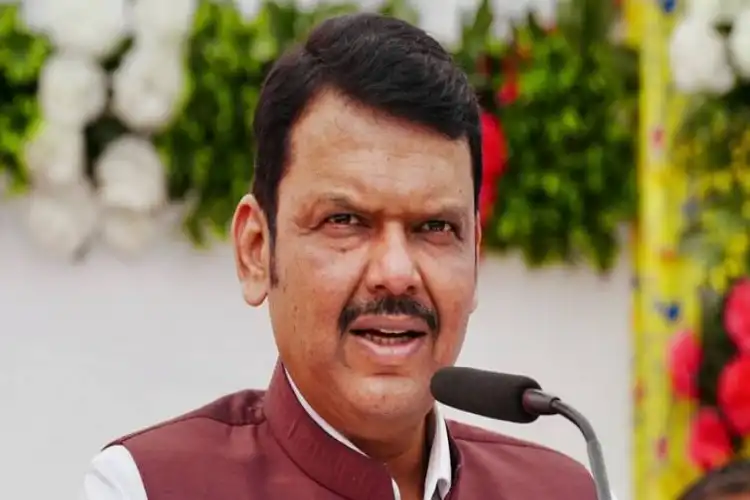 سبھی پارٹیاں سنیتراپوار کوبلا مقابلہ منتخب کرائیں: فڈنویس