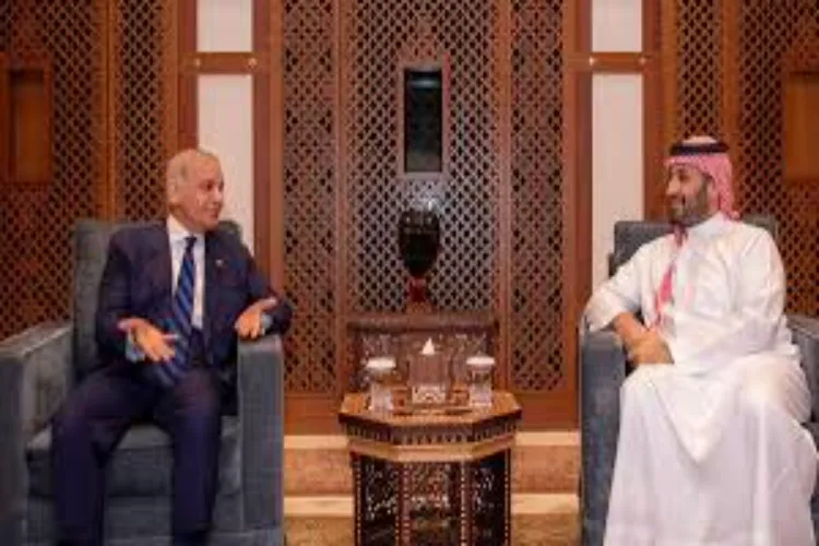 پاکستانی وزیر اعظم نے سعودی ولی عہد سے ملاقات میں امریکہ ایران مذاکرات پر زور دیا