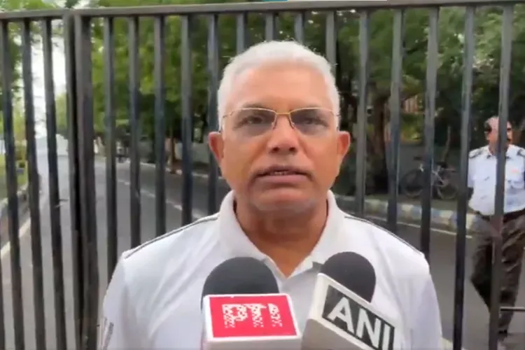 بی جے پی کے دلیپ گھوش نے ممتا بنرجی کو نشانہ بنایا