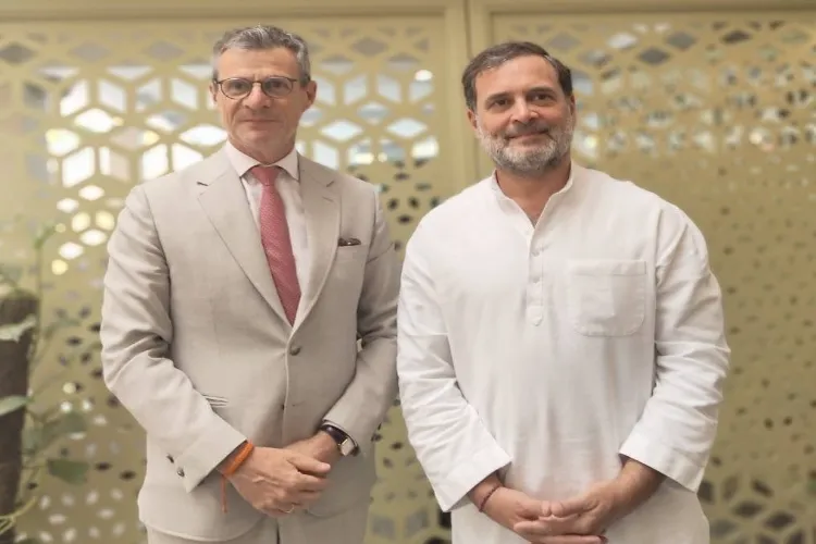 راہل گاندھی، سلمان خورشید نے یورپی یونین کے وفد سے بات چیت کی