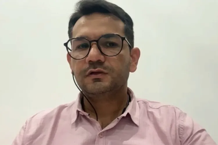 پیپرلیک کے آٹھ شواہد موجود ہیں:ششی کانت سوتھار