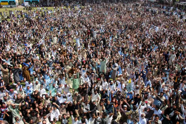 گلگت بلتستان:بنیادی سہولیات سے محروم ہیں عوام