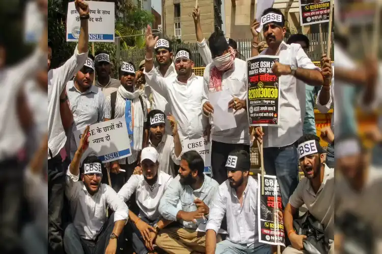 حکومت نے سی بی ایس ای کے چیئرمین اور سیکریٹری کا تبادلہ کیا