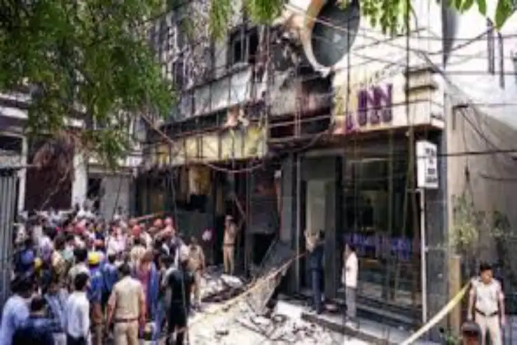 مالویہ نگر آتشزدگی کے واقعہ کے بعد ایودھیا میں 20 ہوٹلوں کا معائنہ: مہندر پرتاپ سنگھ