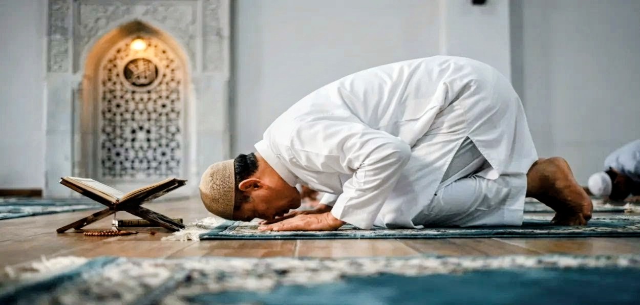 نبی کریم ﷺ کی زندگی جذبات کو سنبھالنے کا ایک مکمل سبق
