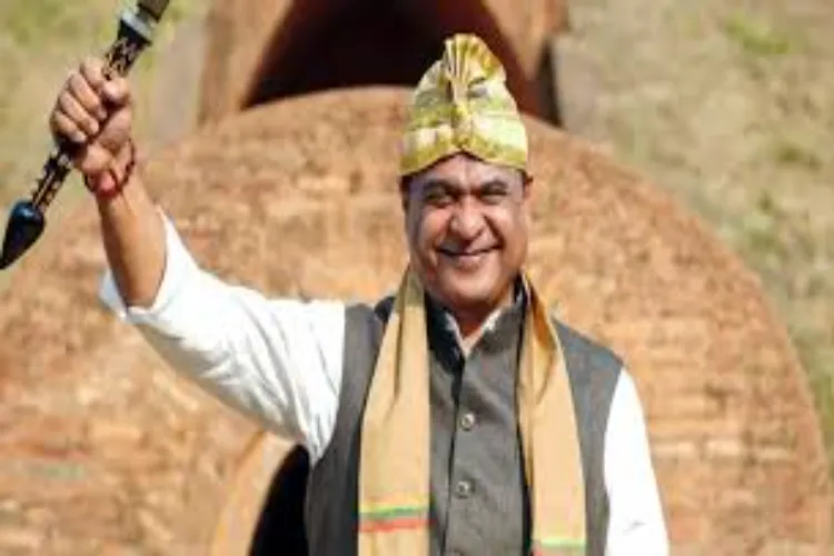 آسام نے 18 سال سے زیادہ عمر کے لوگوں کے لیے آدھار کارڈ جاری کرنے پر پابندی لگا دی:  ہمنتا سرما