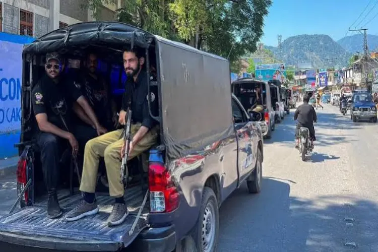 مقبوضہ کشمیر: احتجاجی دھرنے کے خلاف کارروائی، دو افراد ہلاک ہونے کا دعویٰ