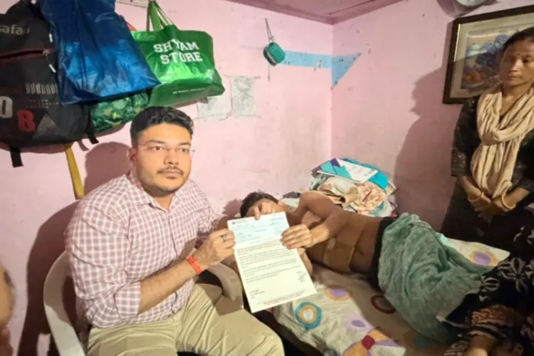 ریکھا گپتا نے فائر ہیرو روہت مکھیا کے لیے 5 لاکھ روپے کی امداد کا اعلان کیا