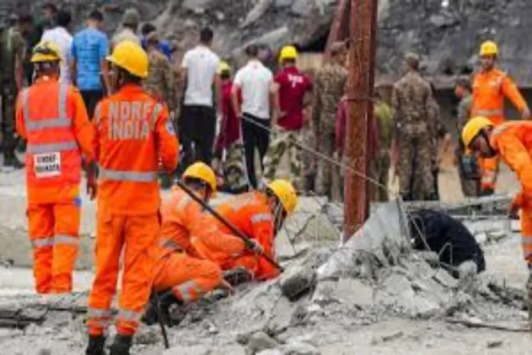 کولکتہ : تراتلا گودام گرنے سے مرنے والوں کی تعداد 11 ہوگئی