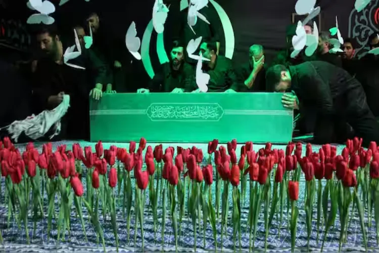 آیت اللہ سید علی خامنہ ای کا تابوت جائے شہادت منتقل، ایران میں الوداعی تقریبات کی تیاریاں عروج پر