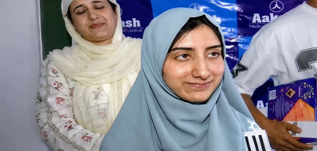  نیٹ 2026: ہادیہ نثار کی جموں و کشمیر میں پہلی پوزیشن 