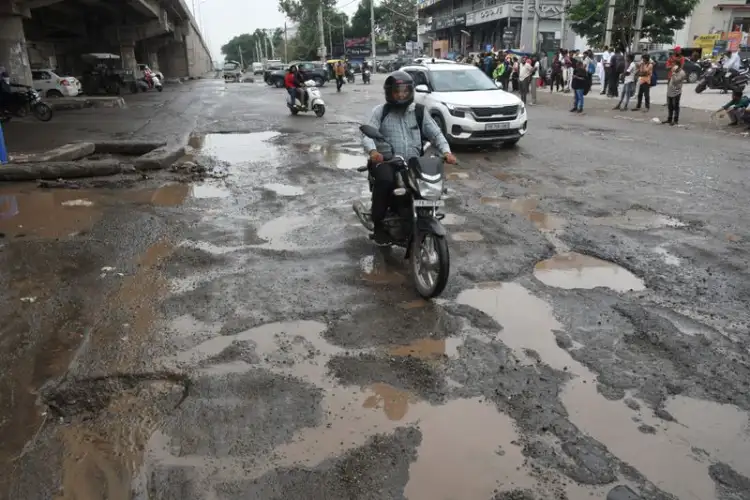 پنجاب میں سڑک حادثات تشویشناک حد تک بڑھ گئے
