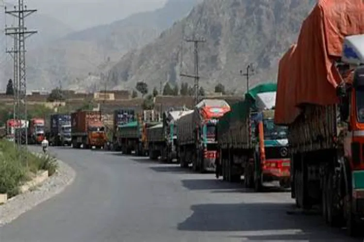 بلوچستان: پنجگور میں سڑکوں کی بندش سے تجارتی سرگرمیاں متاثر