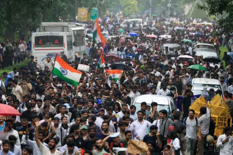 وزراء کے بنگلوں پر 92 کروڑ، اسکول بدحال